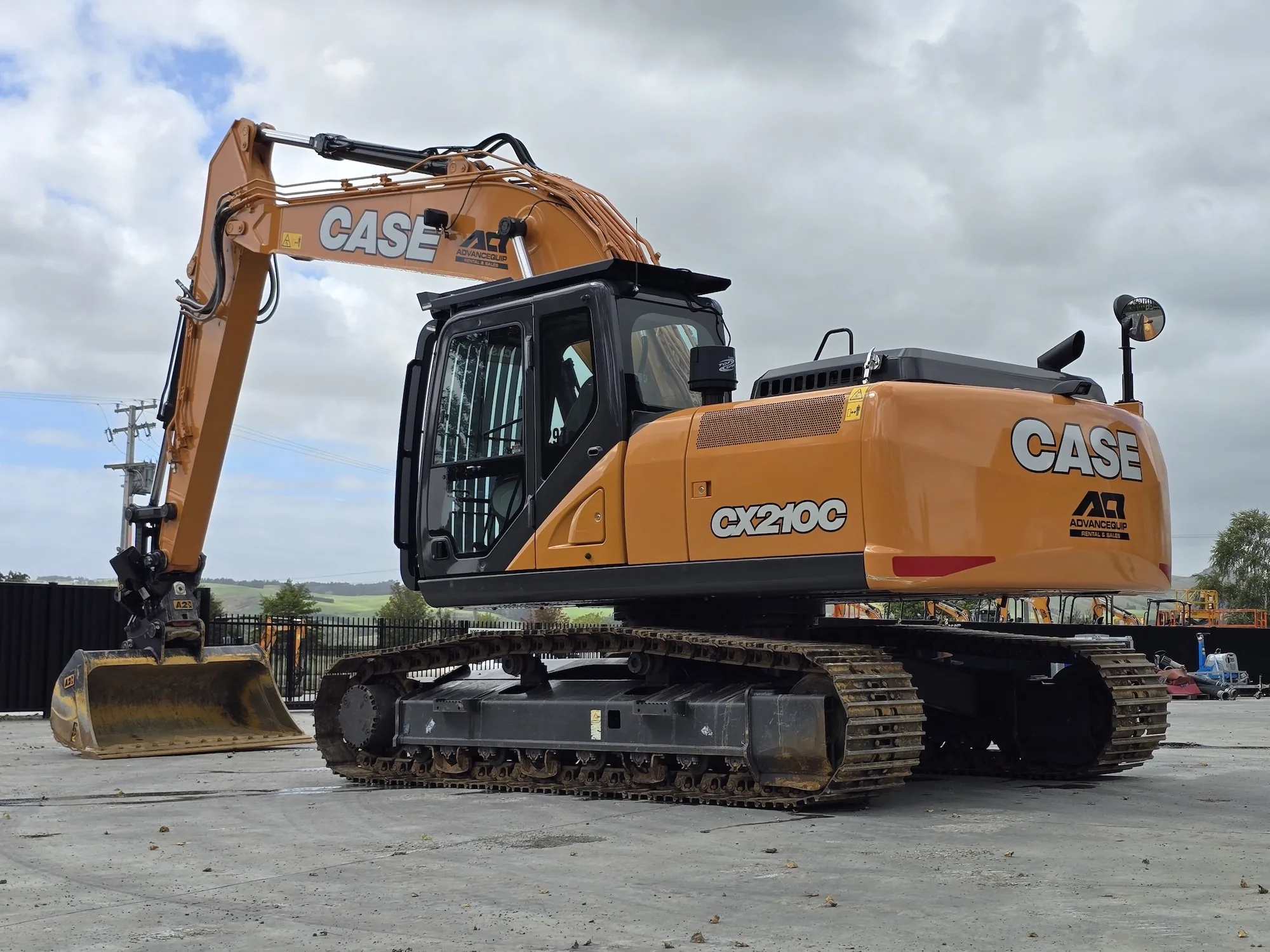Case CX210C