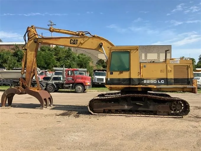 Caterpillar 225DLC