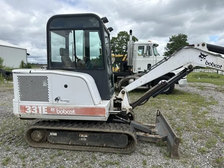 Caterpillar BOBCAT-331E