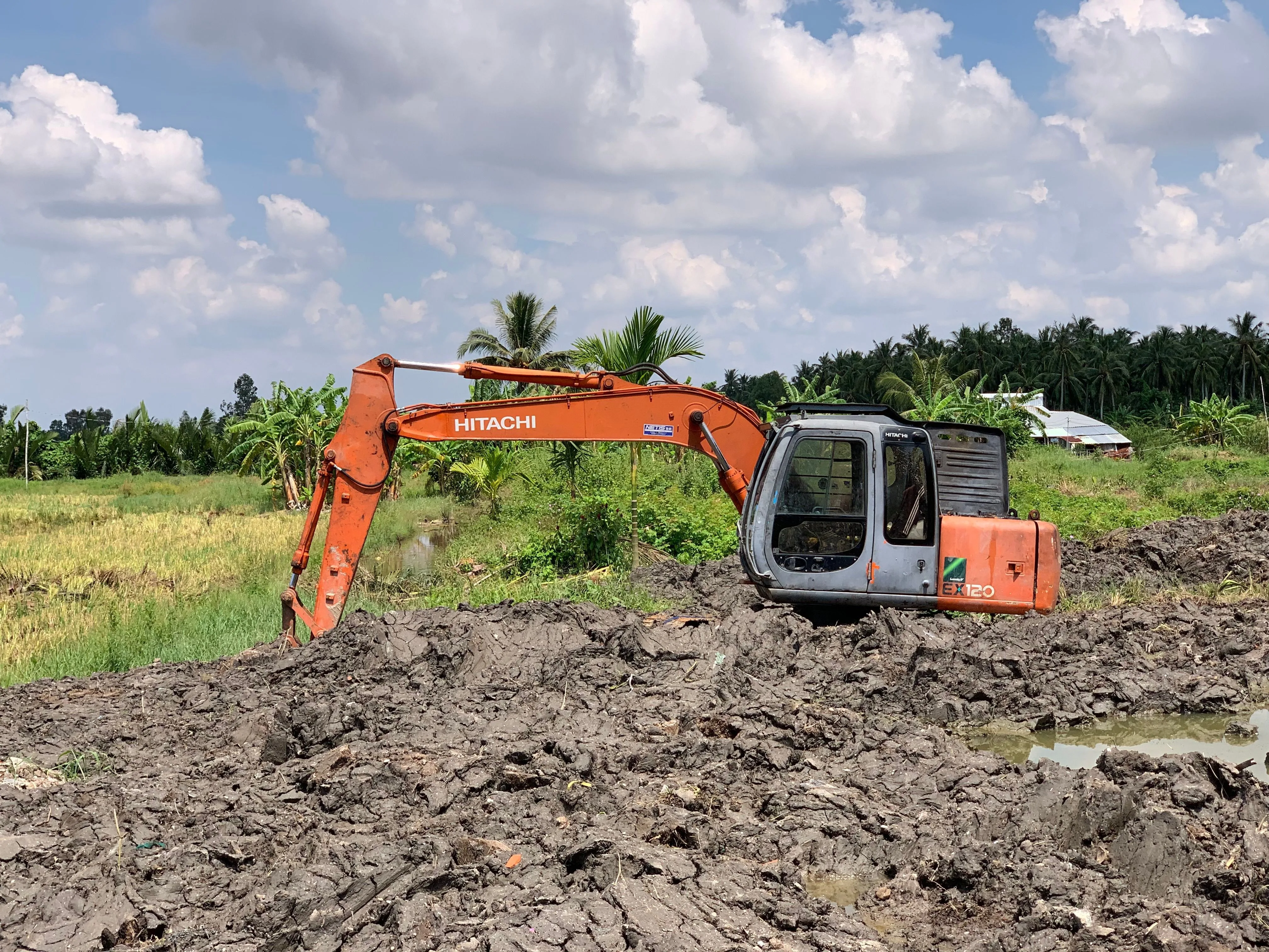 Hitachi EX150LC5