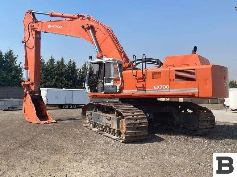 Hitachi EX700