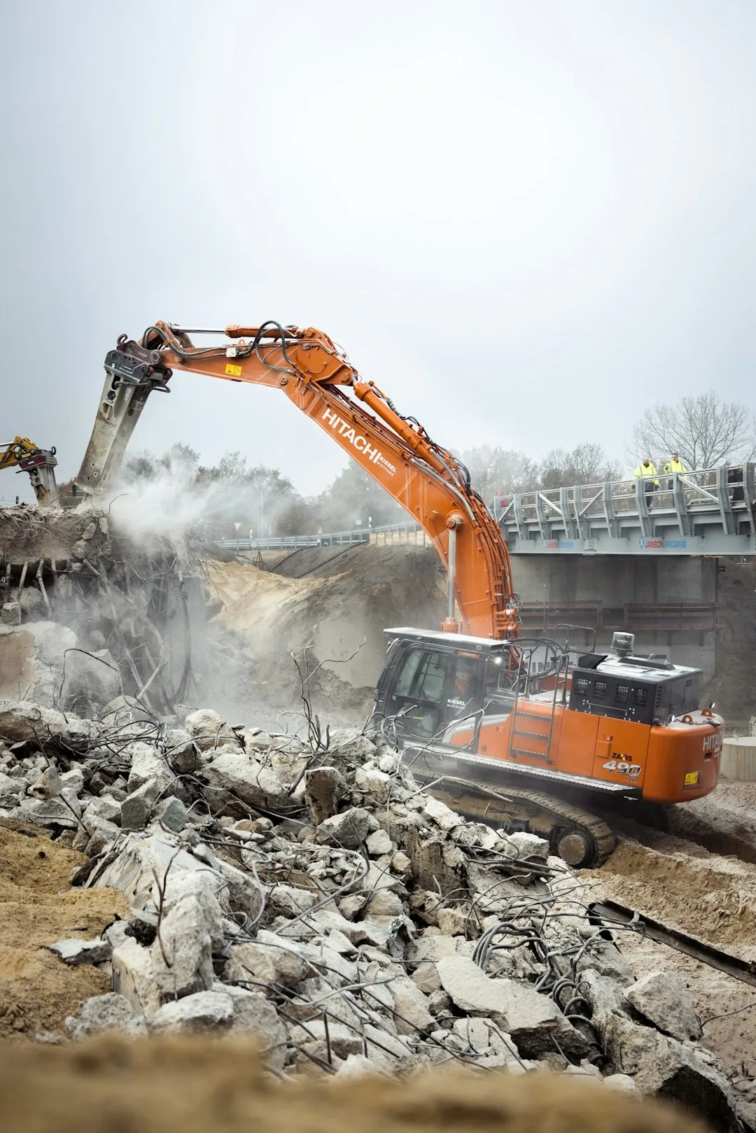Hitachi ZX160W