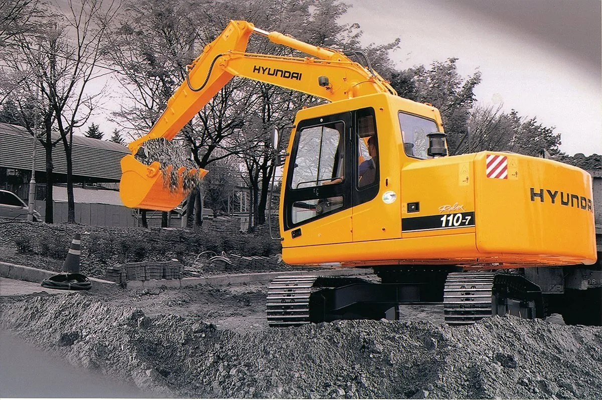 Hyundai R1107