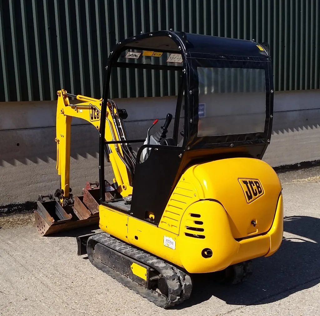 JCB 8015
