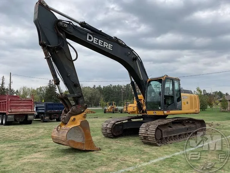 John Deere 270DLC