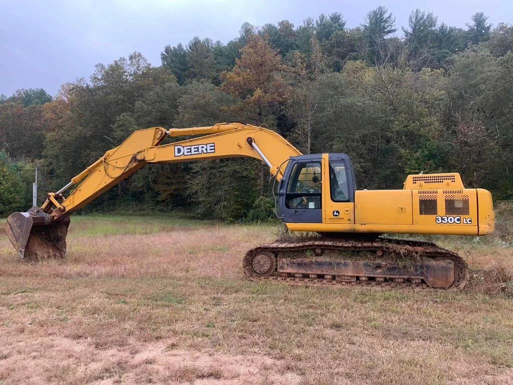 John Deere 330CLC
