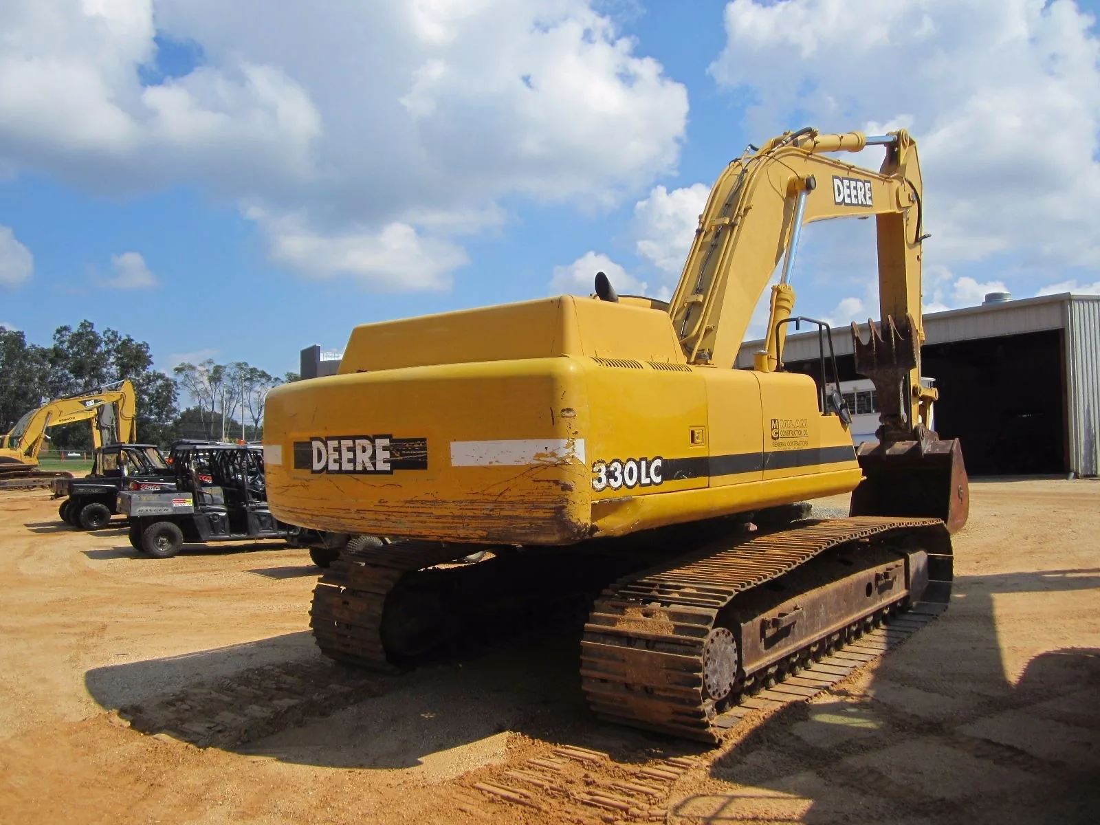 John Deere 330LC