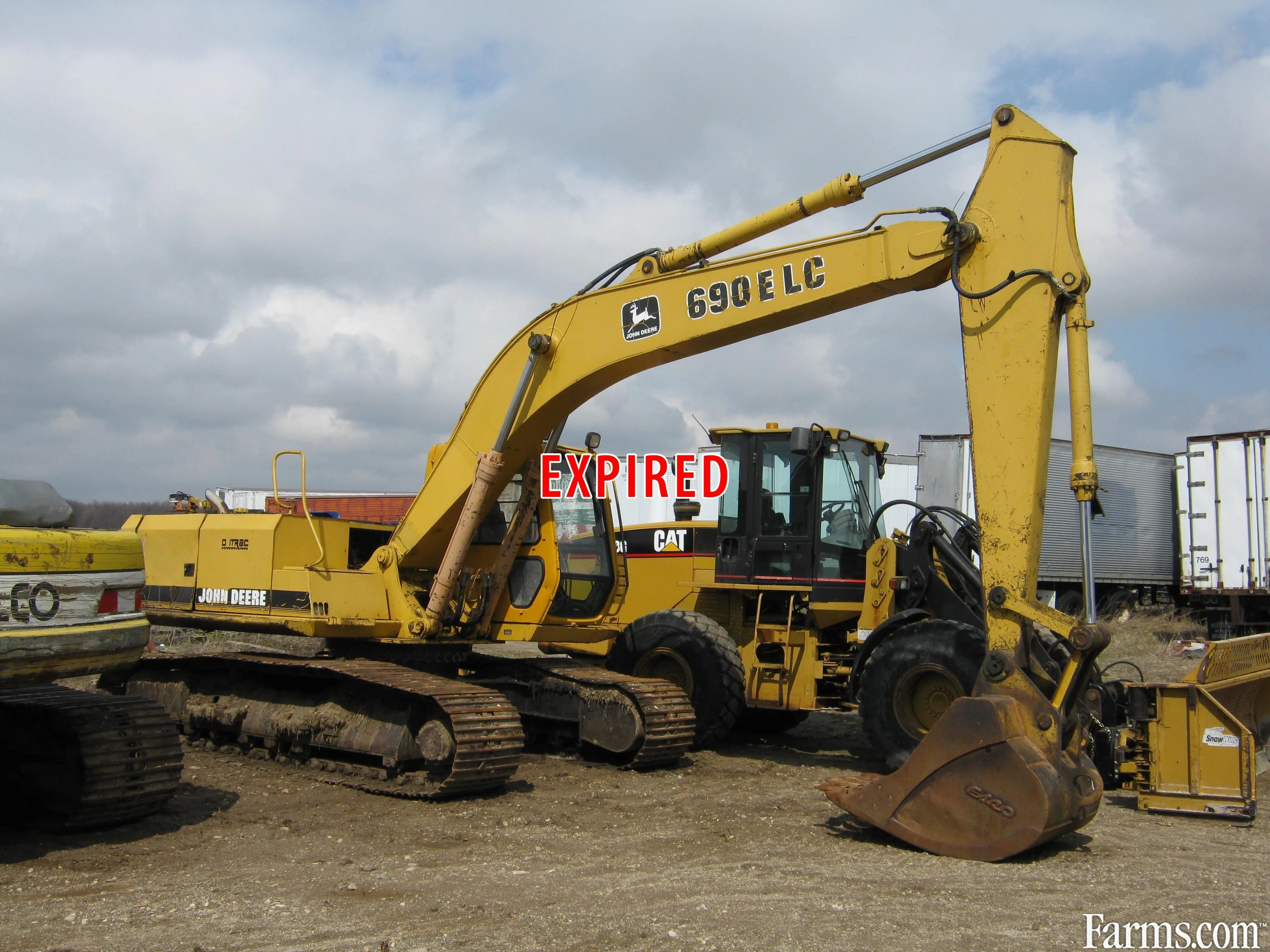 John Deere 690ELCLONGFRONT