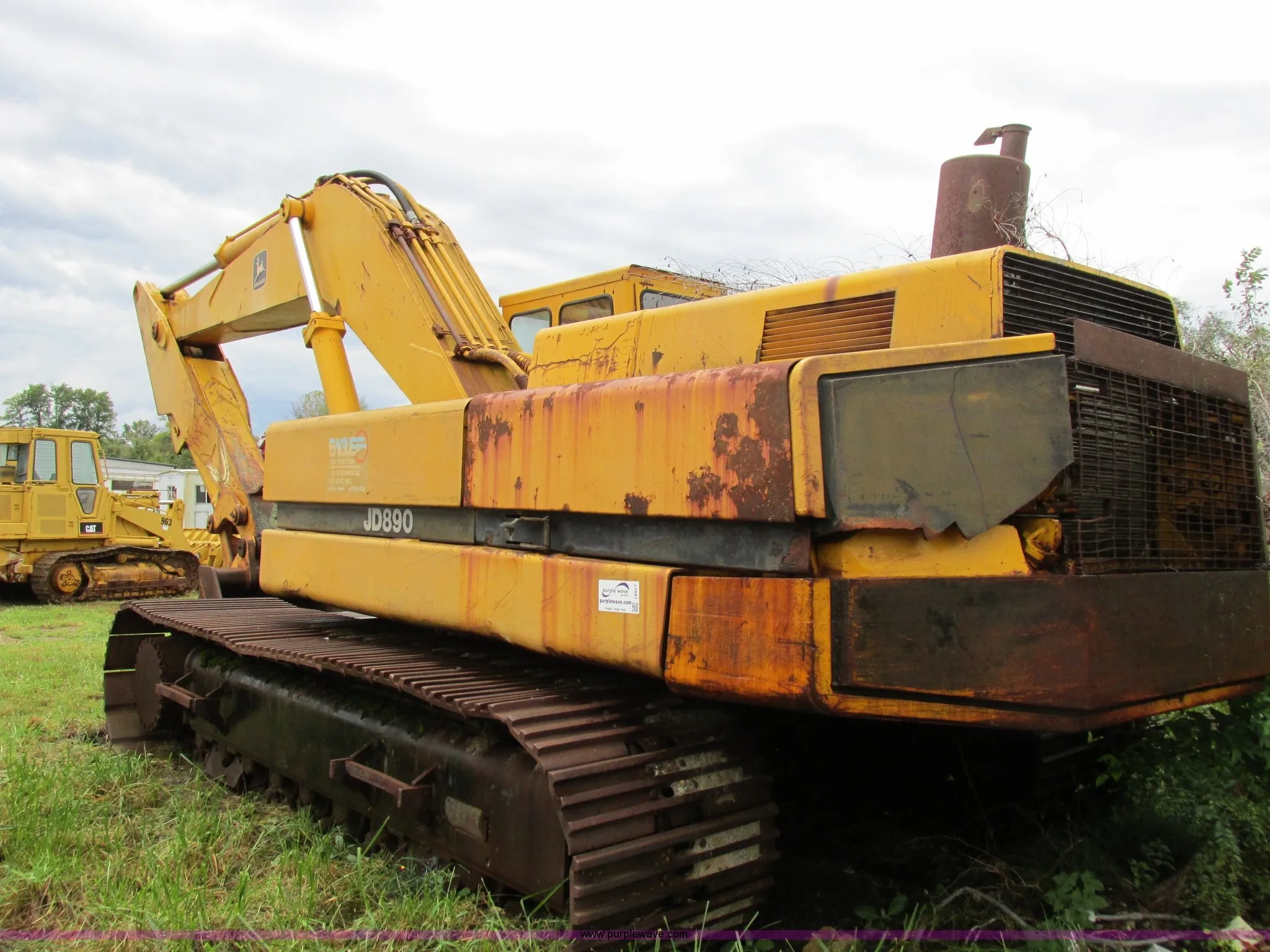 John Deere 890