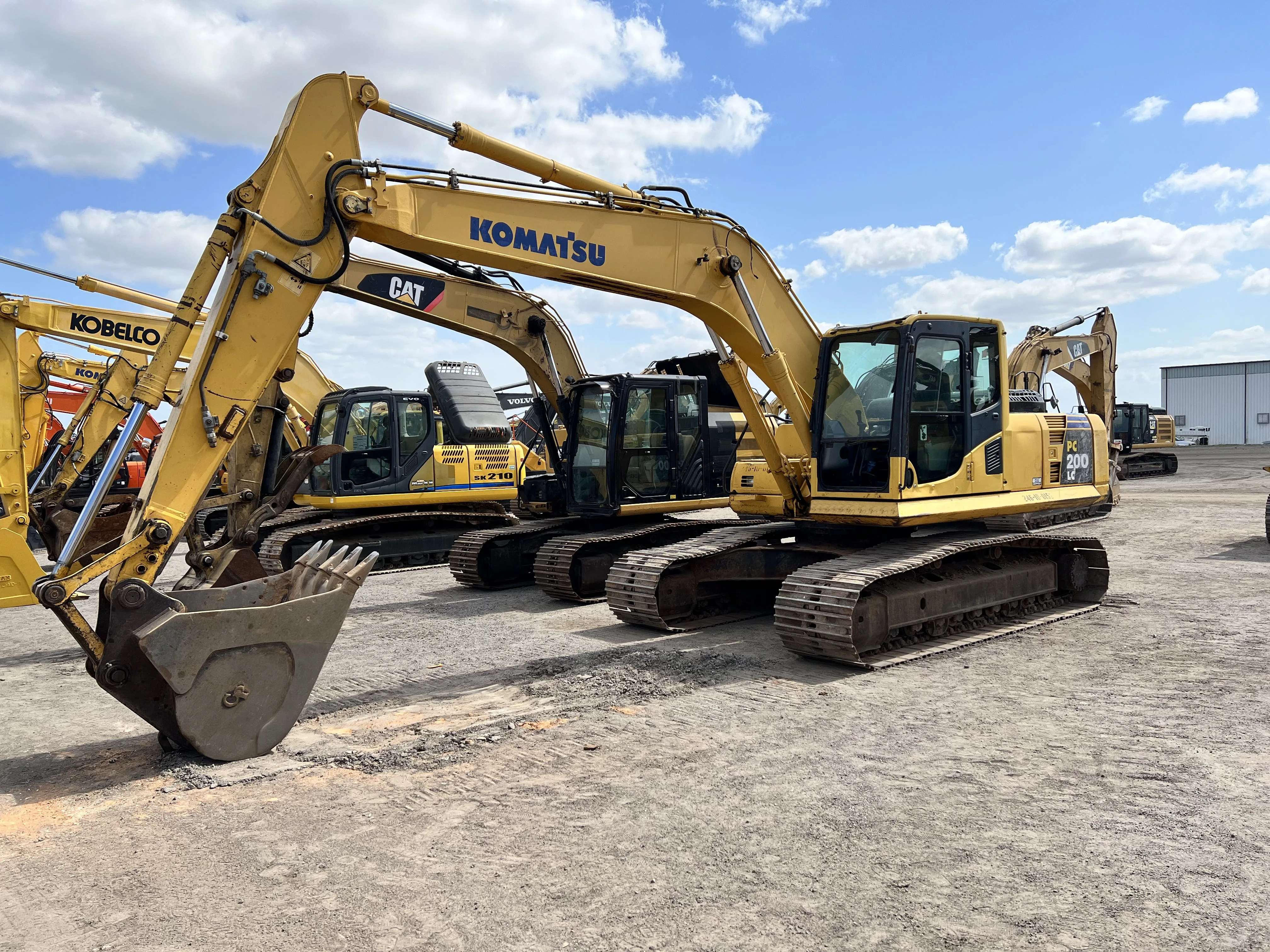 Komatsu PC200LC6