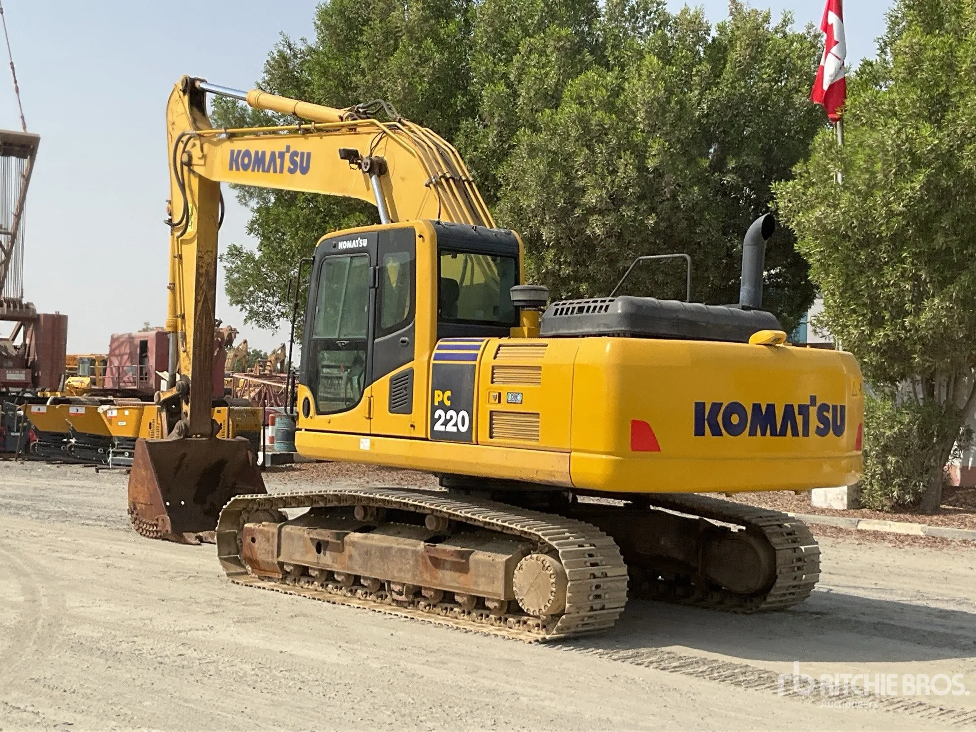 Komatsu PC220LC8M0