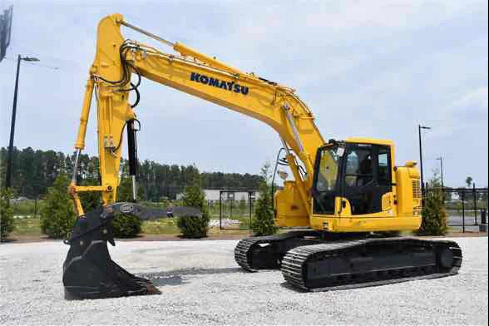 Komatsu PC228US-LC-11