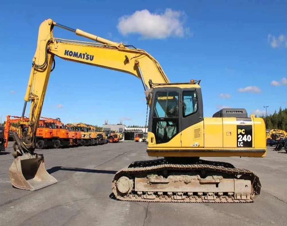 Komatsu PC240NLC7