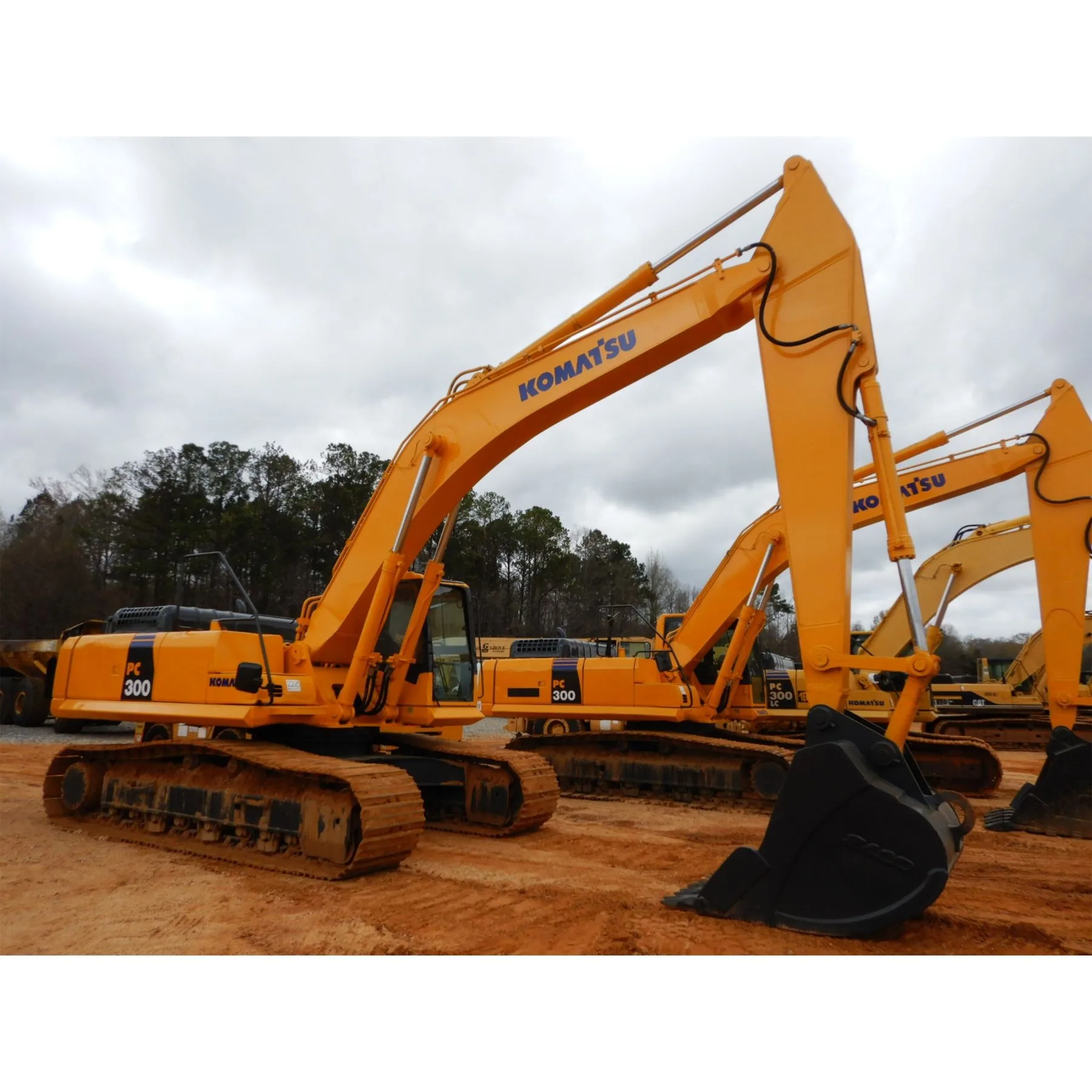 Komatsu PC300LC7