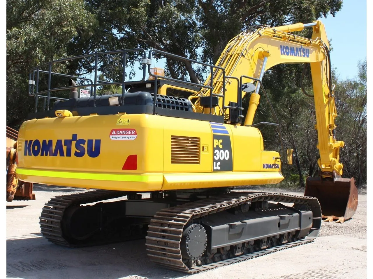 Komatsu PC300LC8M0