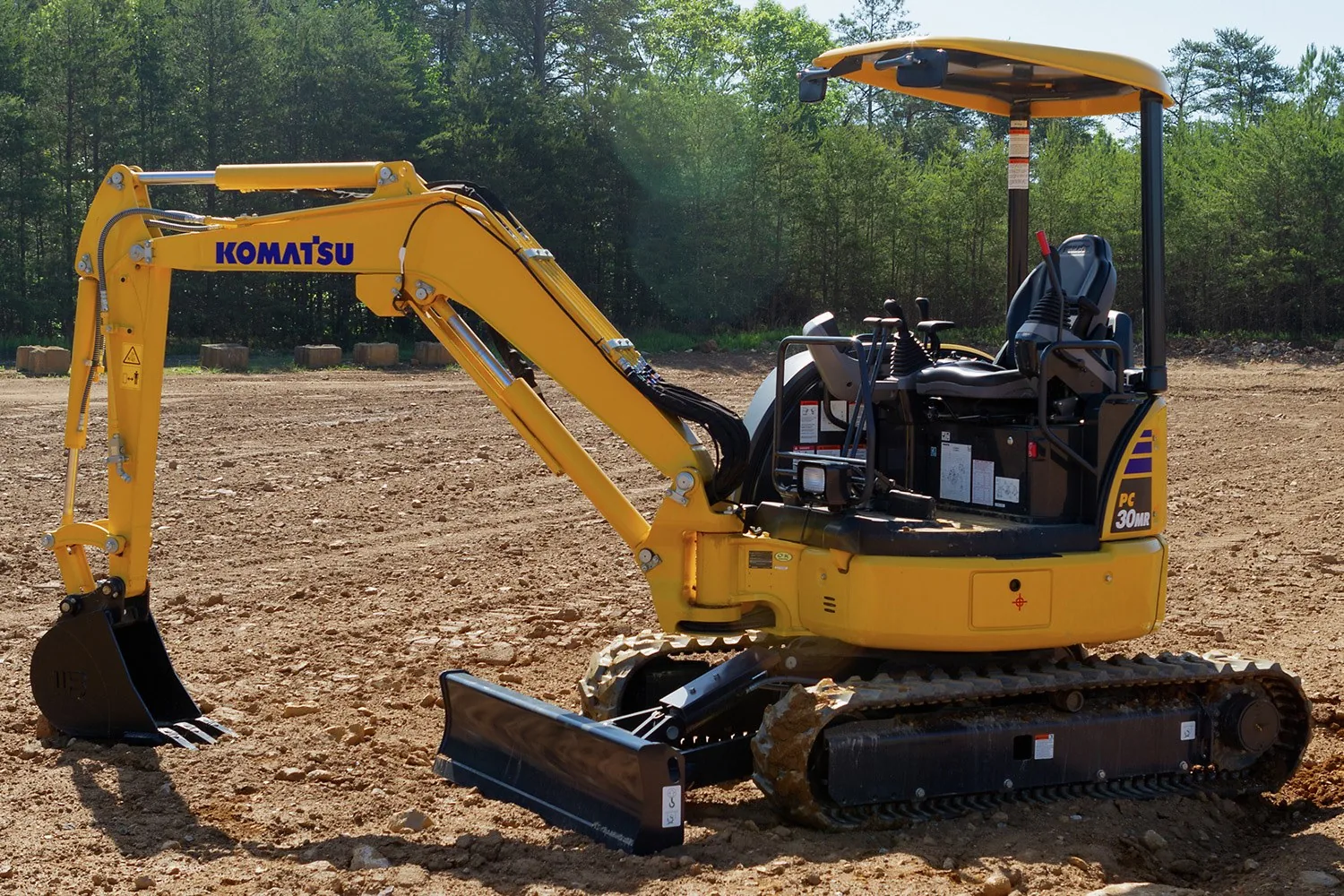 Komatsu PC30MR-5