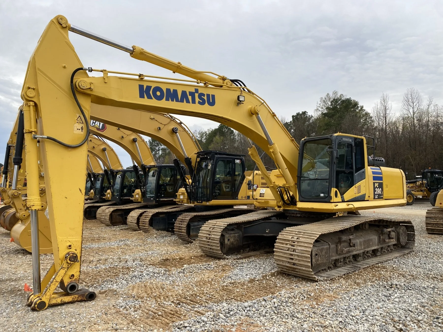 Komatsu PC390LC10