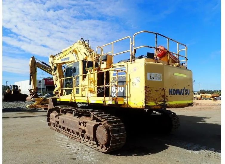 Komatsu PC600LC8E0
