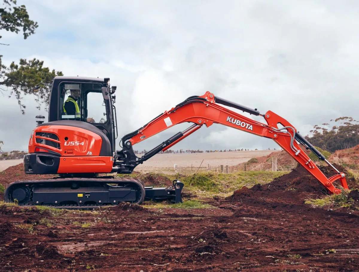 Kubota U554A1