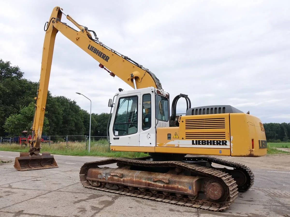 Liebherr R924B