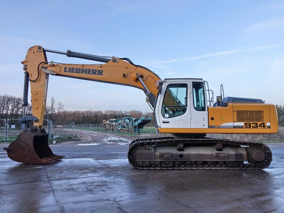 Liebherr R934C