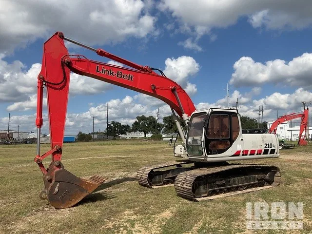 Link-Belt BELT210LX Hydraulic Excavator Jobsite Operation