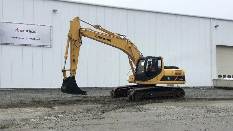 Liugong CLG922LC Hydraulic Excavator Jobsite Operation