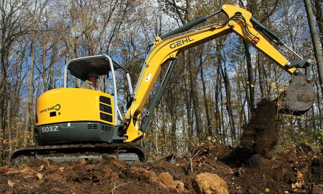 Mustang 5003ZT Hydraulic Excavator Jobsite Operation