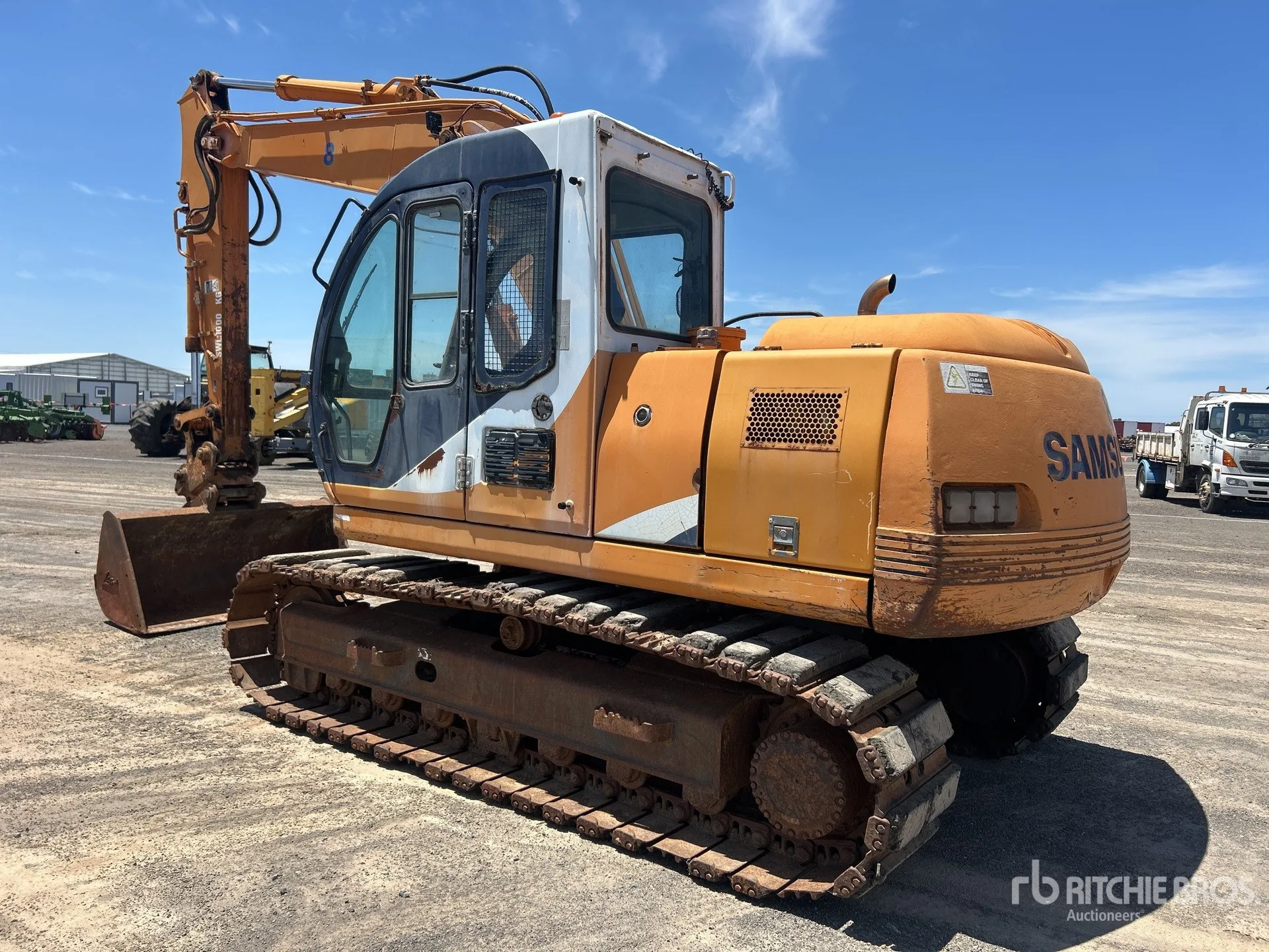 Samsung SE130LC2 Hydraulic Excavator Jobsite Operation