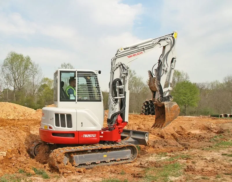 Takeuchi TB257FR