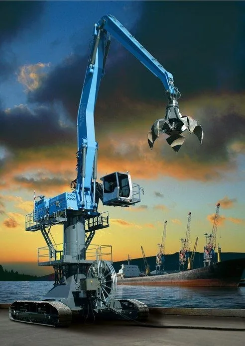Terex HML42 Hydraulic Excavator Jobsite Operation