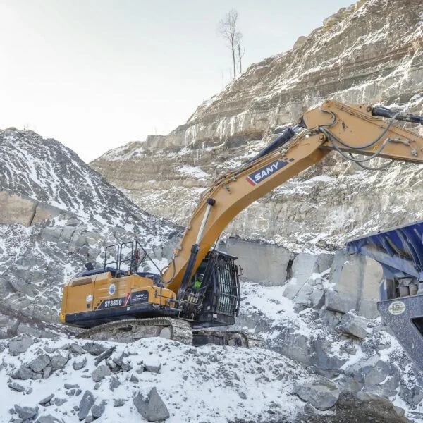 Sany SY385C angle 3