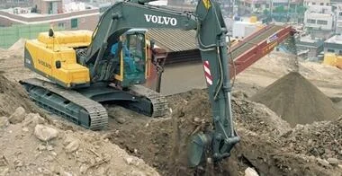 Volvo EC210BNC angle 2