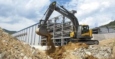 Volvo ECR235D angle 2