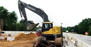 Volvo ECR305CL angle 2